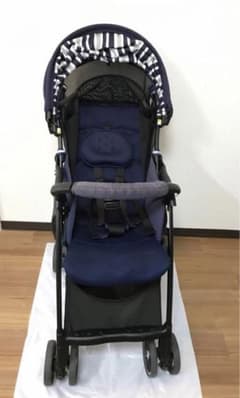 Aprica アップリカ A型ベビーカー クルリー ネイビー 2129307 - メルカリ