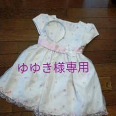 ドレス、カチューシャのサムネイル