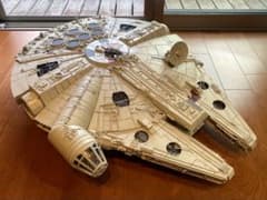1/43 デアゴスティーニ ミレニアム・ファルコン ディスプレイマウント付のサムネイル