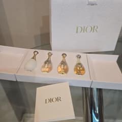 Dior 香水サンプルセット 4本入りのサムネイル