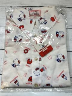 サンリオ　当時物　昭和レトロ　ハローキティ　長袖シャツ　ボディシャツ　襟付き サンリオ 当時物 昭和レトロ ハローキティ 長袖シャツ ボディシャツ 襟