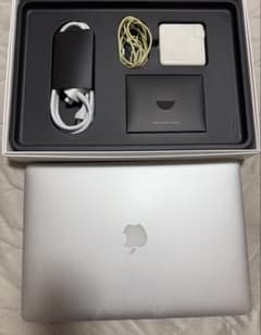 【箱・付属品付】MacBook Pro 15インチ2015 16GB/256GBのサムネイル
