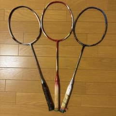 バドミントンヨネックスジャンクラケット3本セット - メルカリ