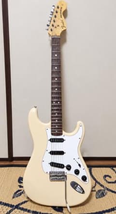 Fender JAPAN ST-72-85-SC オリンピックホワイト