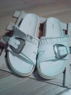 Secret Star様専用 【PIPPICHIC】バックルフリンジサンダルのサムネイル