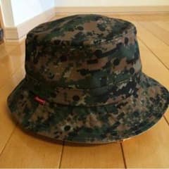 supreme    comme des garcons ハットのサムネイル