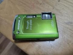 Olympus Tough TG-615 Waterproof Digital Camera (Junk Item)