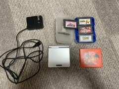 ゲームボーイアドバンスSPのサムネイル