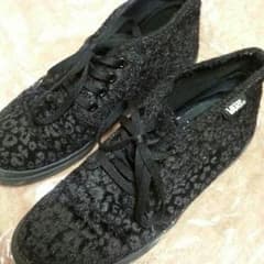 なー様 専用ページ VANS 黒 ヒョウ柄 スニーカーのサムネイル