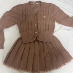 XOXO kisskiss ニットセットアップ ブラウンのサムネイル