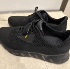 FENDI   フェンディ  スニーカー  美品  バグズアイのサムネイル