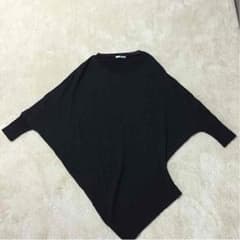 スコットクラブ黒変形ニットのサムネイル