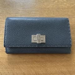 【値下げ】FENDI ダークグレー 長財布のサムネイル