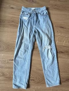 H&M ダメージデニム ライトブルーのサムネイル