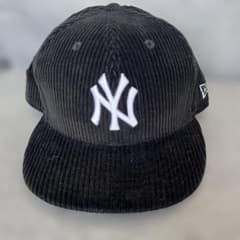 New Era ニューヨークヤンキース コーデュロイ キャップ 黒のサムネイル