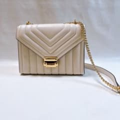 マイケルコースMICHAEL KORS ホワイト キルティング ショルダーバッグ 