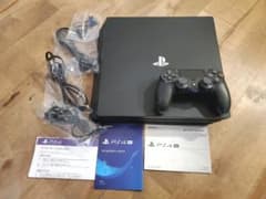 値下げしました(^-^) PS4 プレイステーション4 Pro 1TBのサムネイル