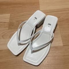 ZARAサンダルのサムネイル