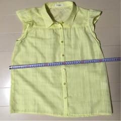 夏物  半袖  ブラウス  新品  未使用  サイズ Ｍのサムネイル