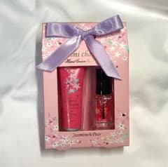 Thumbnail of ミミ・シャルロット ハンドクリーム&ネイルオイルセット
