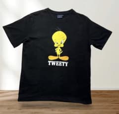 Tweety プリント Tシャツ 黒 「今の季節にぴったり」 トゥイーティーのサムネイル