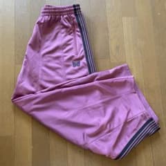 試着のみ needles トラックパンツ ヒザデル スモークピンク - メルカリ