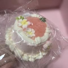 kikisquishy キキ スクイーズ お花ホールケーキのサムネイル