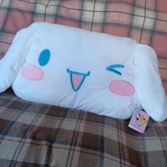 サンリオキャラクターズ　ウィンクかどまるクッション