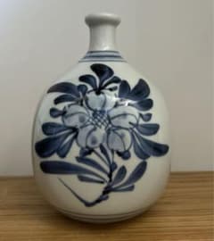 砥部焼 梅山窯 花瓶 花器 染付 花文 徳利型 陶器 - メルカリ