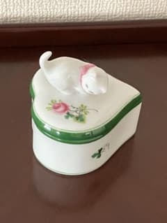 美品♡ヘレンド＊ウイーンの薔薇小物入れのサムネイル