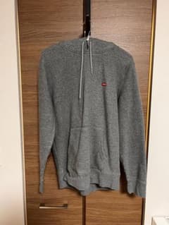 ［Levi’s リーバイス］グレーパーカーMのサムネイル