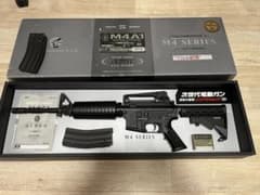 東京マルイ　次世代M4カービンのサムネイル