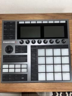 Native Instruments MASCHINE+(ケースもケーブル付き)のサムネイル