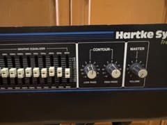 ベースアンプヘッド　Hartke HA3500のサムネイル
