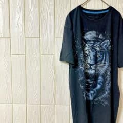 アニマルTシャツ　ブラック　古着のサムネイル