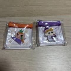 クレヨンしんちゃんキーホルダー付きミニポーチ　おやさいになりきりだゾ