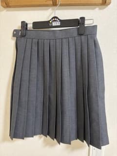 グレー プリーツスカート 9号　ウエスト61cmのサムネイル