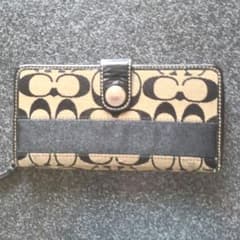 【29・30日限定セール】　COACH　長財布のサムネイル