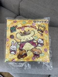 サンリオ 当たりくじ ポムポムプリン クッション　30thアニバーサリー30周年のサムネイル