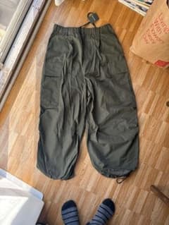 Lサイズ ワイドカーゴパンツ オリーブのサムネイル