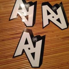 AA ステッカーのサムネイル