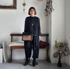 2回着用 美品 kubo san Made ブラック パンツのサムネイル