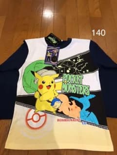 ★新品★ポケモン光るパジャマ140のサムネイル