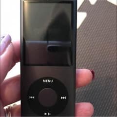 値下げ‼︎【訳あり】iPod nano♡ブラック 16GBのサムネイル