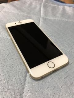 iPhone 6s Gold 64 GB docomoのサムネイル
