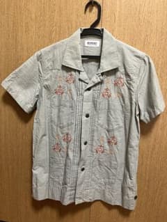 BEAMS BOY 花柄グリーン　半袖シャツブラウスのサムネイル