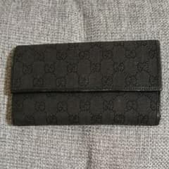 緊急値下げ！！！GUCCI長財布 　箱ありのサムネイル