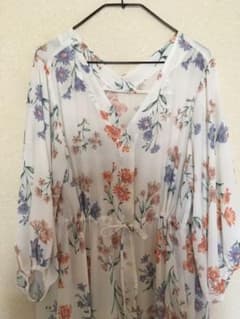 花柄 可愛い♡ワンピースのサムネイル