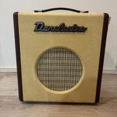 【激レア美品/タグ付】Danelectro Nifty Seventy 生産終了 激レア美品/タグ付】Danelectro Nifty Seventy 生産終了 - メルカリ