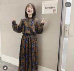 ROSE BUD 花柄スタンドネックワンピースのサムネイル
